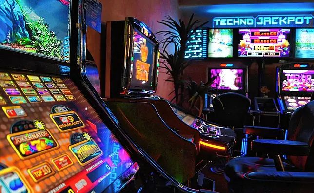پاکستان میں Casino Script کا آن لائن کیسینو سیکشن کھولیں۔